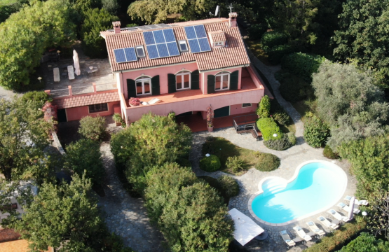 Zu verkaufen Villa Meer Celle Ligure Liguria